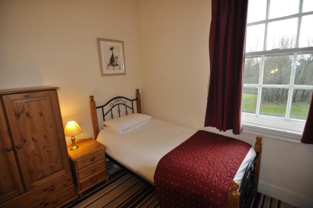 The Roundabout Hotel Fareham